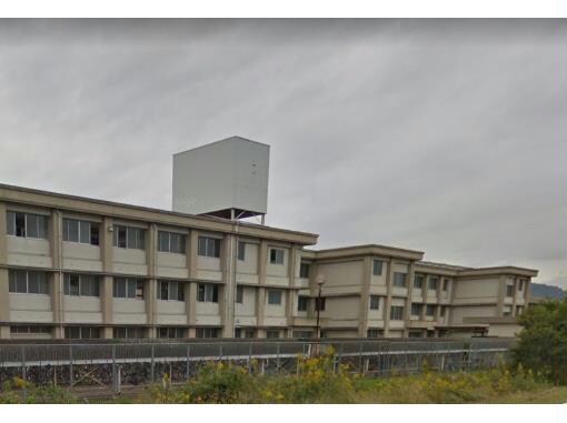 福山市立神辺西中学校(中学校/中等教育学校)まで1714m アップロードⅡ