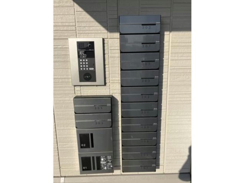 宅配BOX Ｄ－ｒｏｏｍ椿（曙町）