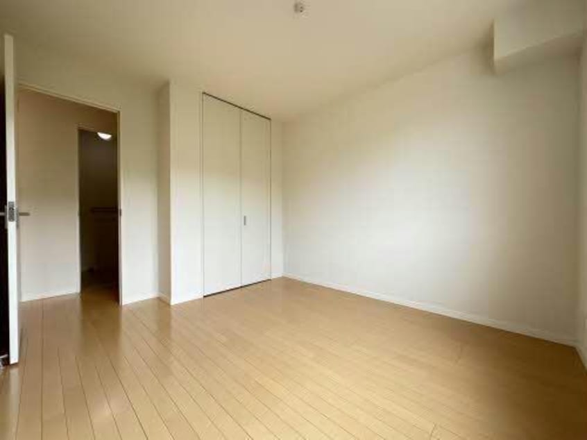  ガーデンズ多治米　Ｂ棟