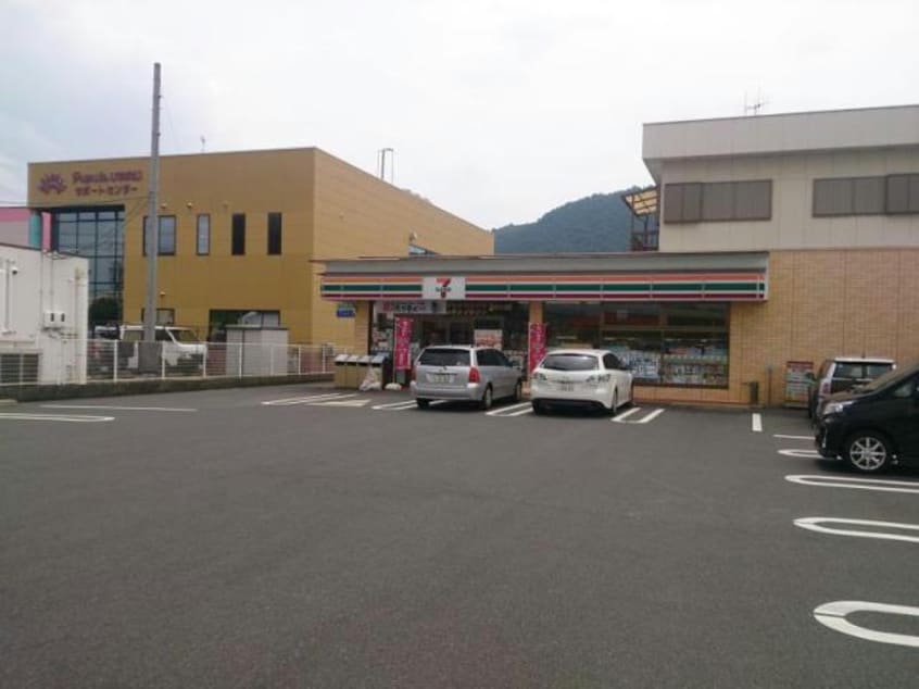 セブンイレブン福山西新涯町店(コンビニ)まで507m ラ・ルーチェ　Ｂ（西新涯町）