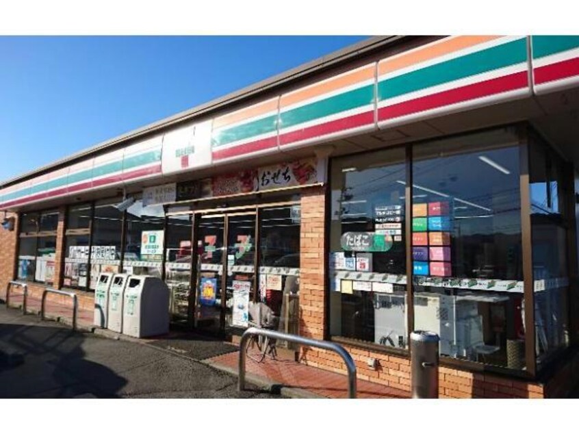 セブンイレブン福山御幸町中津原店(コンビニ)まで723m フローレンス御幸C