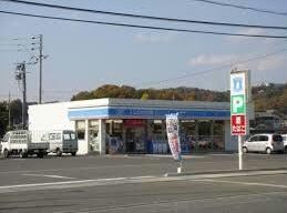 ローソン福山下加茂店(コンビニ)まで346m エル・シャトー