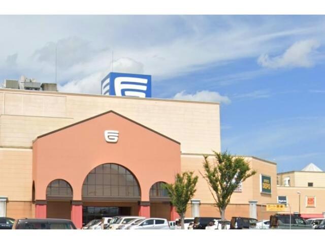 ジーユーフジグラン神辺店(ショッピングセンター/アウトレットモール)まで2366m エル・シャトー