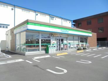 ファミリーマート福山曙六丁目店(コンビニ)まで372m カサグランデ曙　Ｂ棟