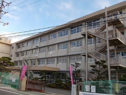 福山市立加茂中学校(中学校/中等教育学校)まで511m プラシードⅠ（加茂町）