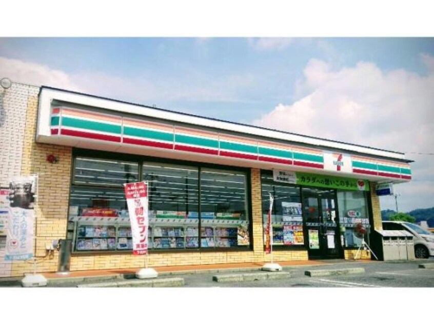 セブンイレブン福山神辺店(コンビニ)まで828m クレセオ　Ｃ棟