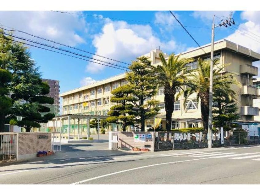 福山市立城南中学校(中学校/中等教育学校)まで2150m コーポ松岡