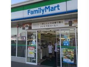 ファミリーマート福山佐波町店(コンビニ)まで960m スザンヌ　ラングランE