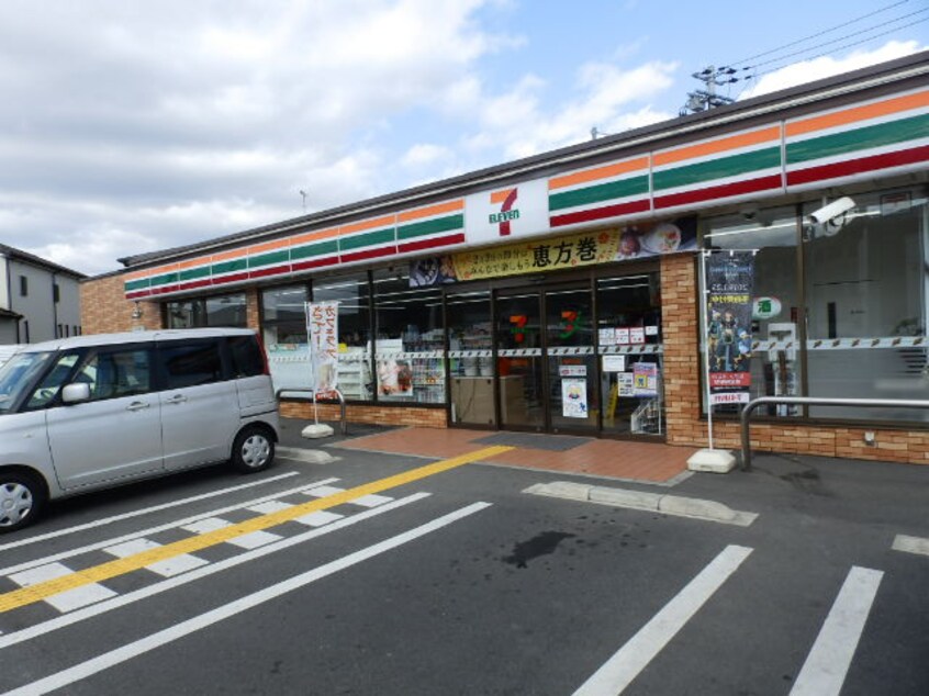 ｾﾌﾞﾝｲﾚﾌﾞﾝ 龍野小宅北店(コンビニ)まで728m KOBE 8番館