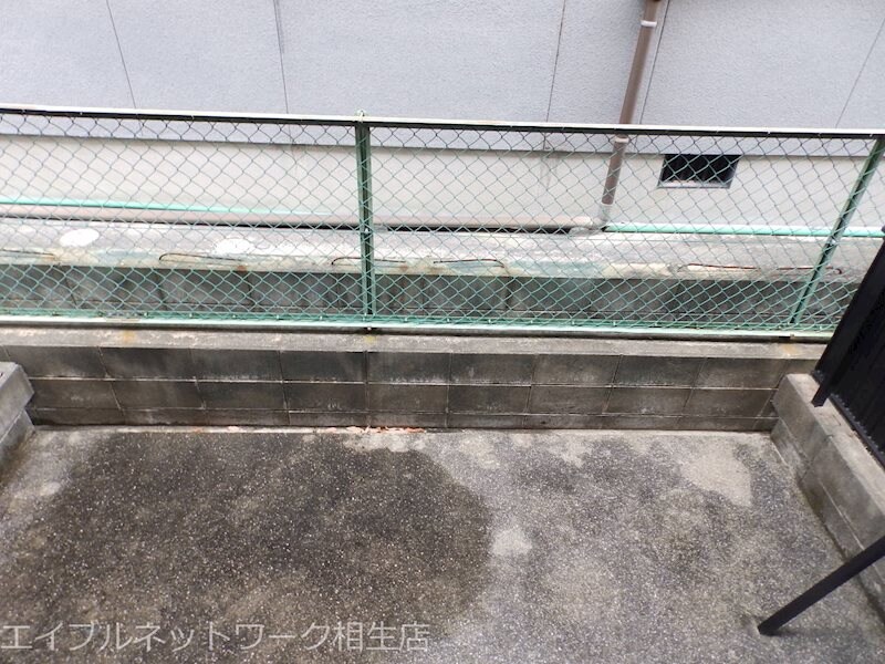  ラポール弐番館