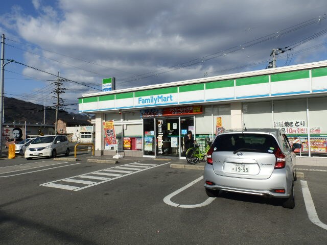 ﾌｧﾐﾘｰﾏｰﾄ たつの富永店(コンビニ)まで236m プリメール龍野