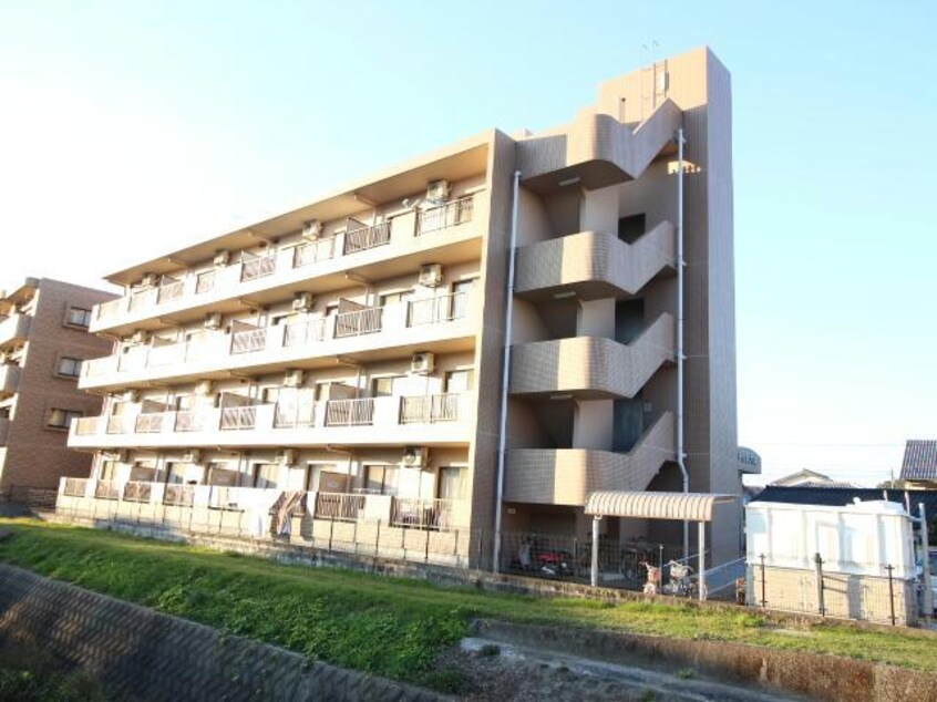  ティナ大塚