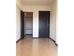  ヴィラ　ミモザ