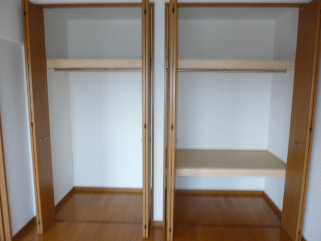 モデル ユーミー新城