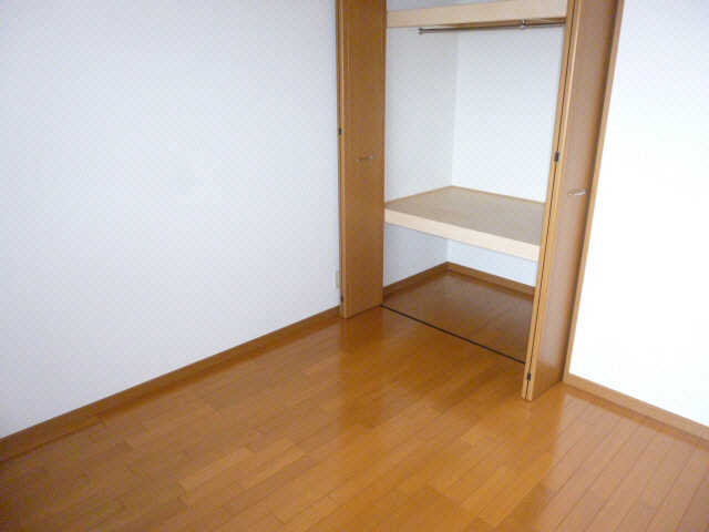 モデル ユーミー新城