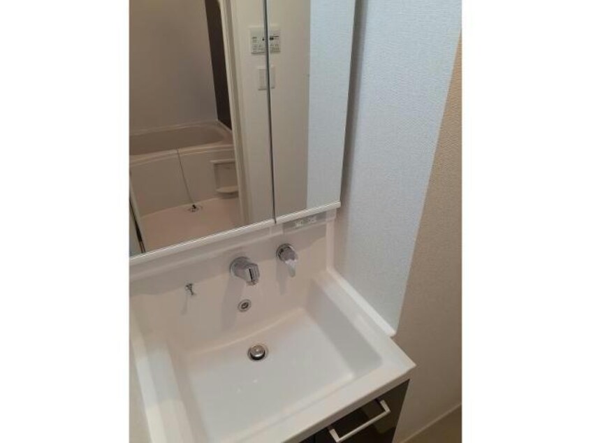  日豊本線/宮崎駅 徒歩30分 6-6階 築3年