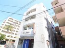プチバトゥーの外観