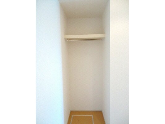 収納スペース ラウレアA