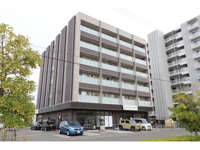  グランデ西金沢駅前