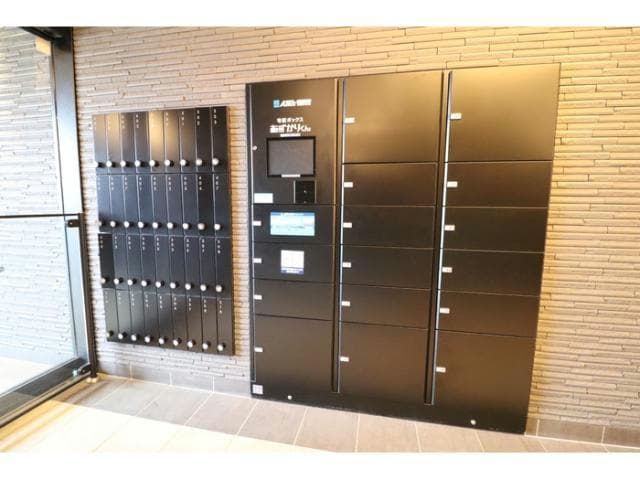  グランデ西金沢駅前