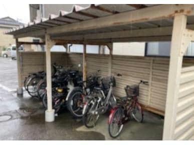  シャルム長土塀　Ｂ棟