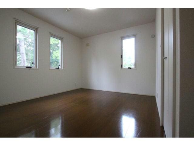  ローズコート西念　A