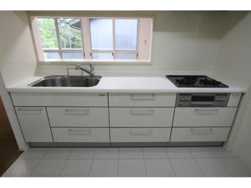  ローズコート西念　A