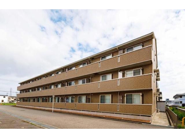  リビングタウン東金沢　A