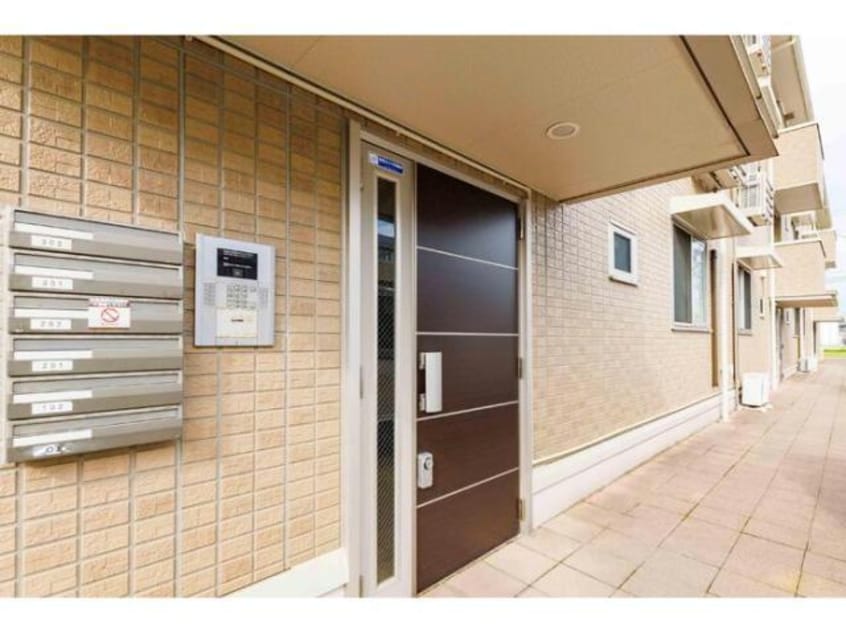  リビングタウン東金沢　A