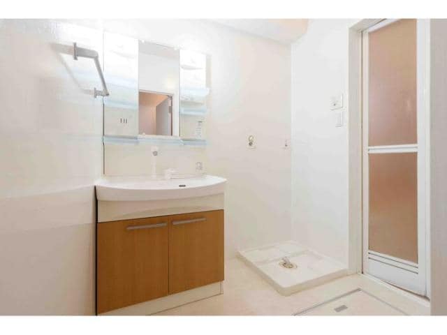  リビングタウン東金沢　A