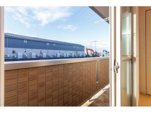  リビングタウン東金沢　A