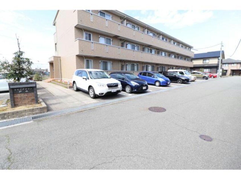  リビングタウン戸水