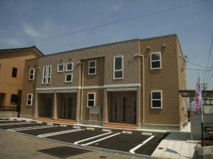 エリン　カナザワ