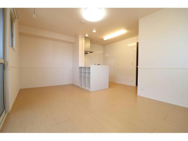  Ｇｉｖｅｒｎｙ（ｼﾞｳﾞｪﾙﾆｰ）