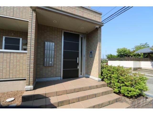  リビングタウン東金沢　B