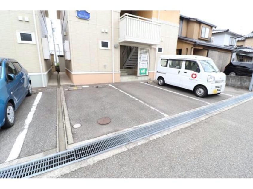  Ｕｎｄｉｎｅ（ｱﾝﾃﾞｨｰﾝ）