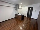  ドゥエリング森小路