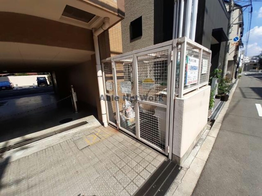 ゴミ置き場 エルコート千林