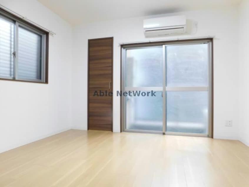 反転タイプ部屋写真 ラフィーネ新森