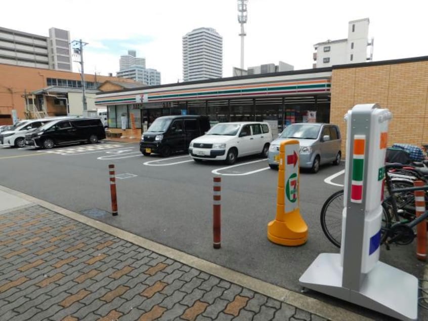 セブンイレブン大阪友渕町3丁目店(コンビニ)まで366m ウエストポイント