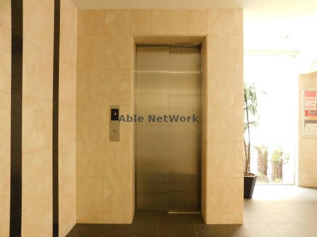 エレベーター アンリシェール