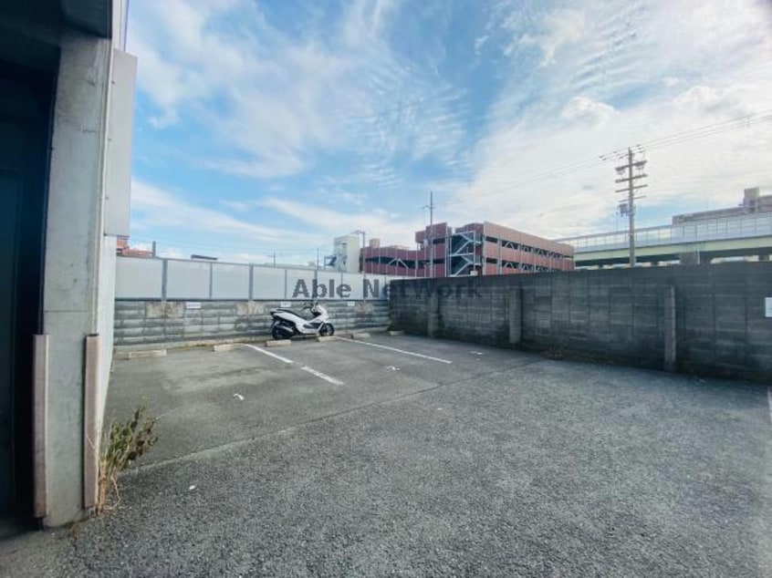  コムズスクエア赤川