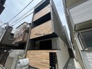 D-004の外観