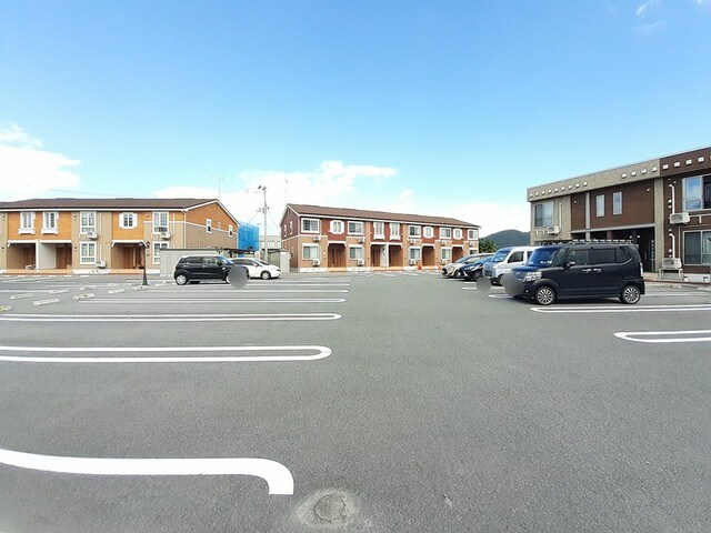 駐車場 シュプリーム