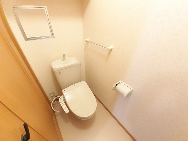 トイレ メゾン・カルム　Ｂ