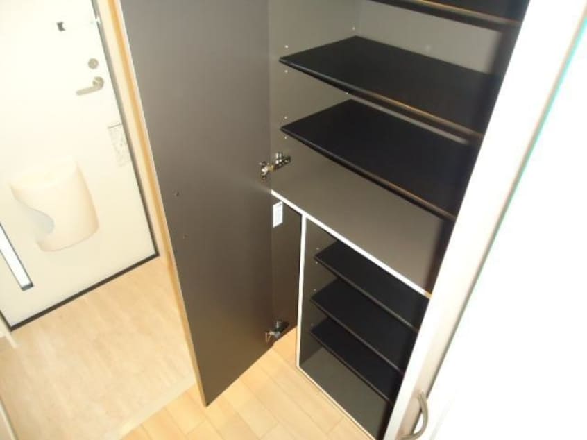 下駄箱(イメージ) Ｓｍｏ．（すもお．）