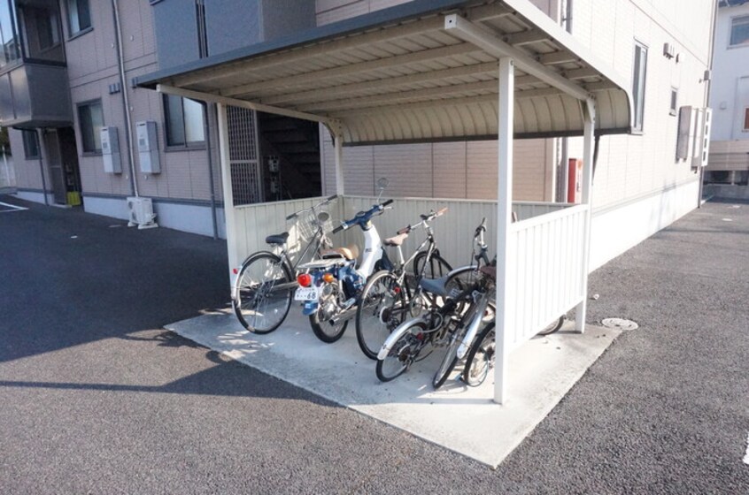 駐輪場 グランファーレ