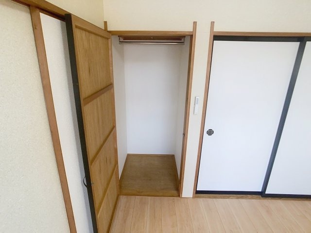 206サンプル 沼沢コーポラス