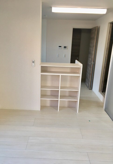 ＬＤＫ（窓側からキッチンを見て） ガレリア ラッフィナート