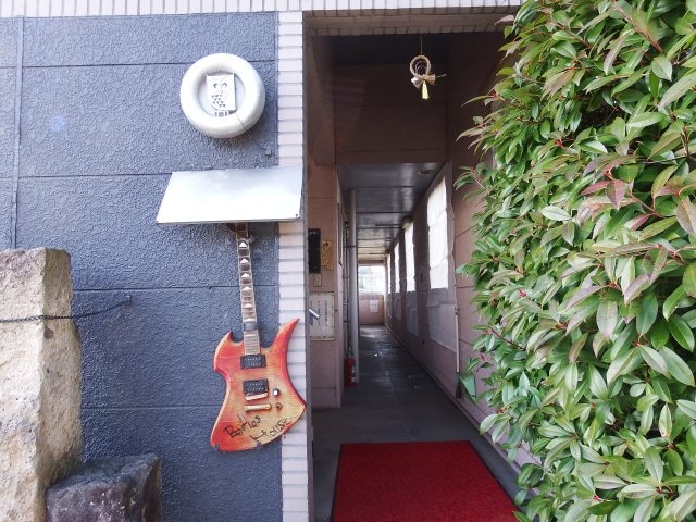  ビートルズハウス